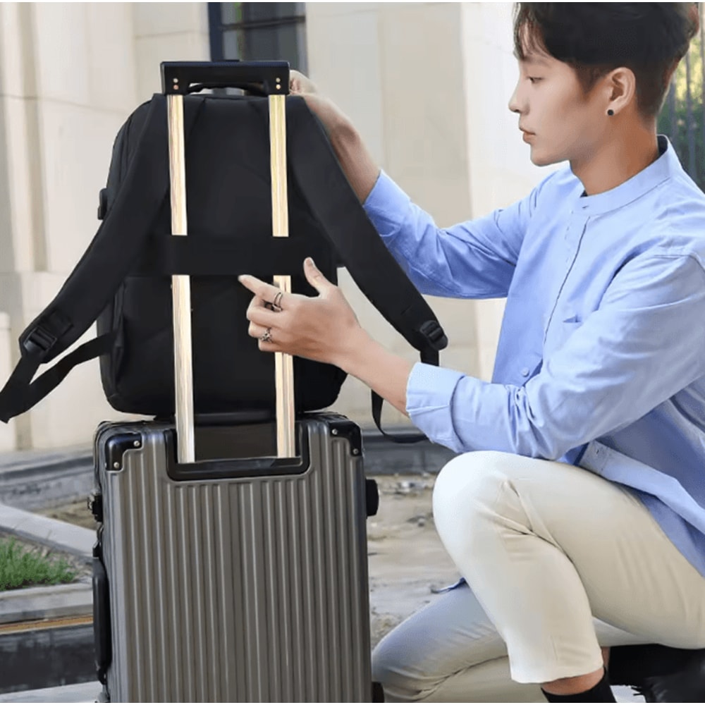 SecurePort 17Inch Portable Casual Laptop Backpack Large Capacity Waterproof Daypack With USB Charg 1