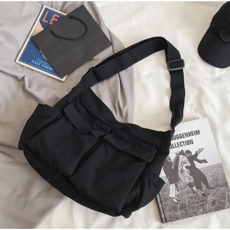 Canvas Shoulder Bag Large Capacity Retro Workwear Messenger Bag For Students 0