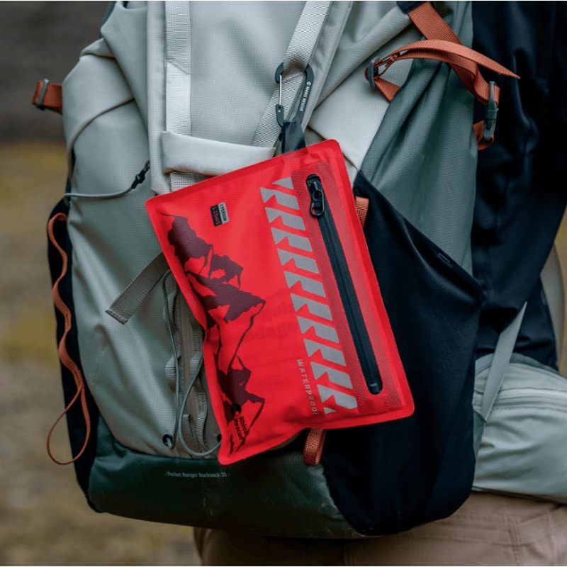 Rhino Rescue Ultralight Waterproof First Aid Kit Compact Medical Kit For Hiking Backpacking Trave 2