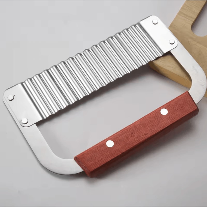 ChefWave Stainless Steel Crinkle Cutter Knife Wooden Handle Wavy Potato Cutter 3