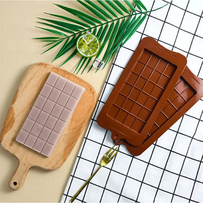 SweetCraft Silicone Chocolate Mold 24 Cavity Square Candy Mold Food Grade Baking And DIY Dessert Tr 3
