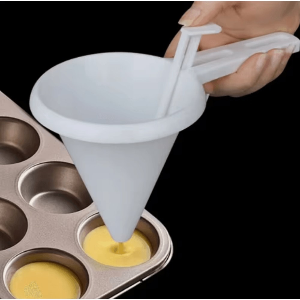 Precision Pour Batter Dispenser Cup Handheld Cupcake Batter Dispenser For MessFree Baking Perfect 1