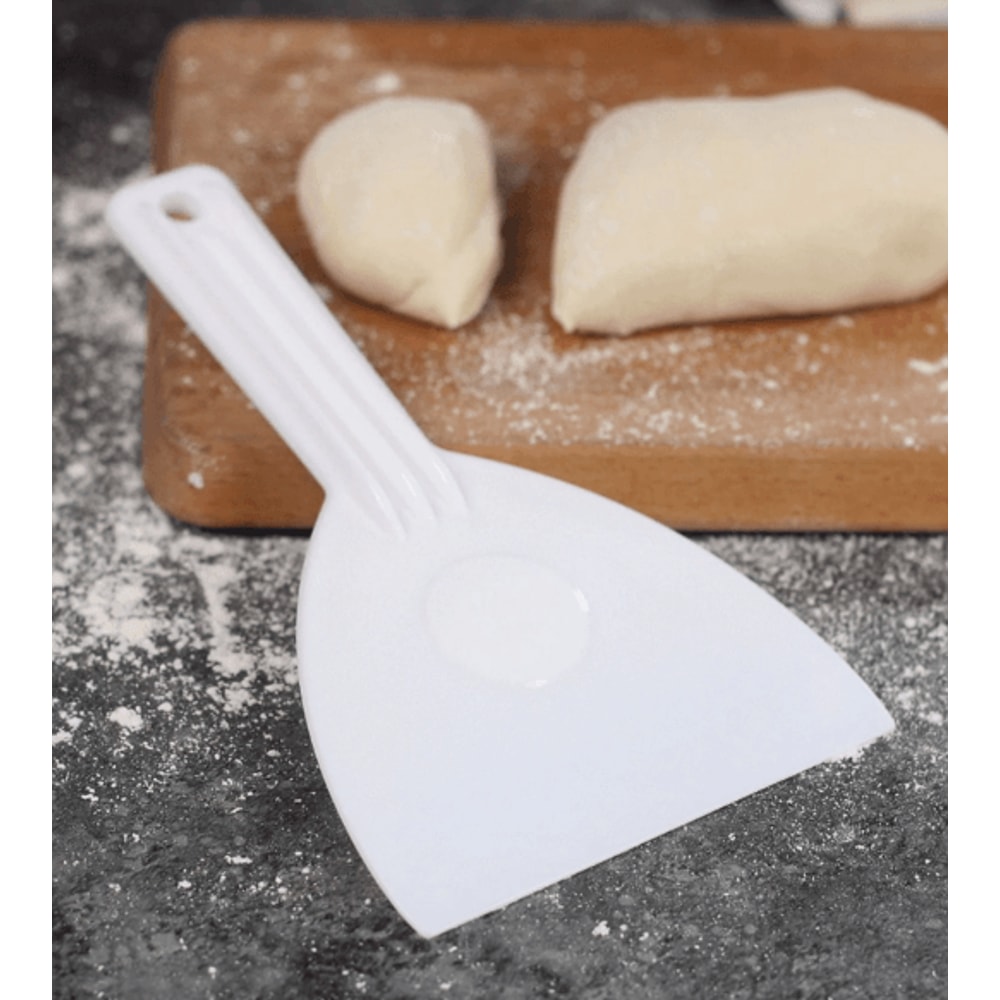 Multipurpose Plastic Cake Scraper Dough Cutter TriAngle Baking Decorating Tool 3