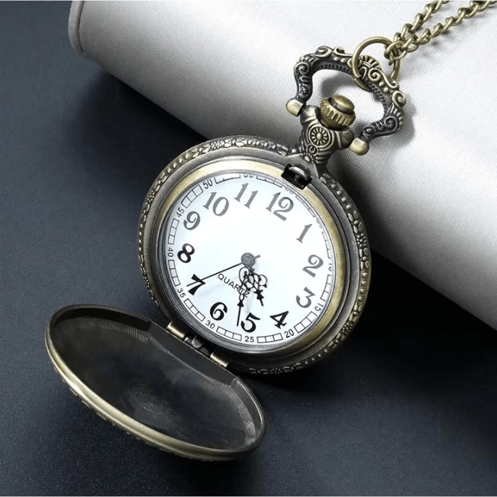 Retro Pirate Pocket Watch Necklace Double Knife Quartz Vintage Pendant Watch For Men 3