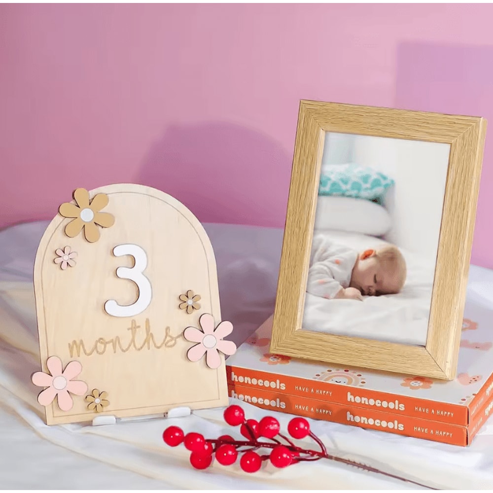 Floral Wooden Baby Milestone Cards DoubleSided Monthly Photo Props 1