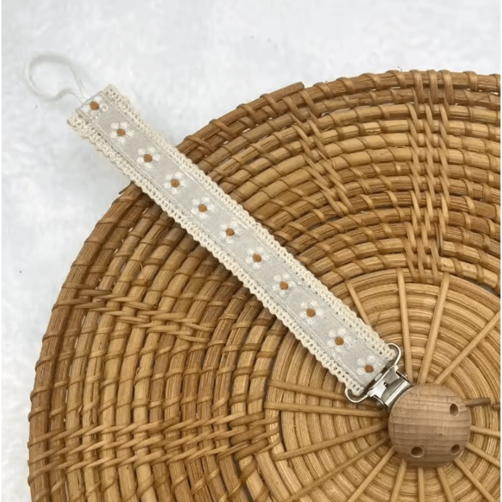 Wooden Flower Baby Pacifier Clip Chain With Embroidered Design 2