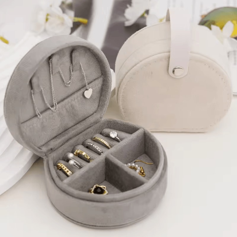 VelvetMini Portable Jewelry Box Travel Organizer Flannel Compact Storage Case For Rings Earrings Ne 1