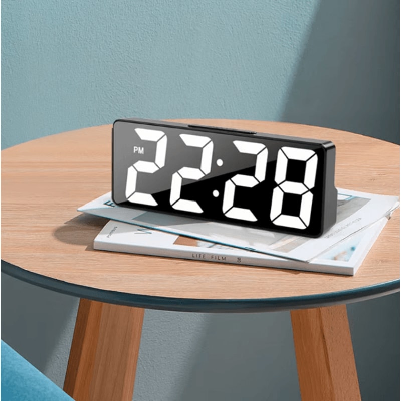 LED Digital Alarm Clock With Temperature Display Adjustable Brightness 1224 Hour Desktop Clock 3
