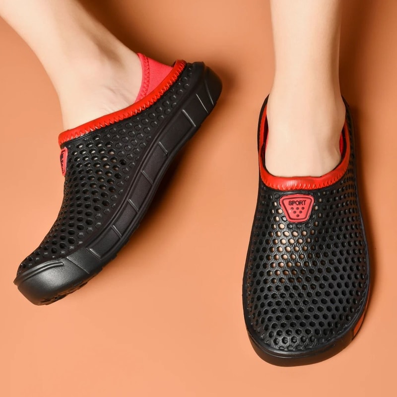 Mens Lightweight Breathable Casual Clogs 1