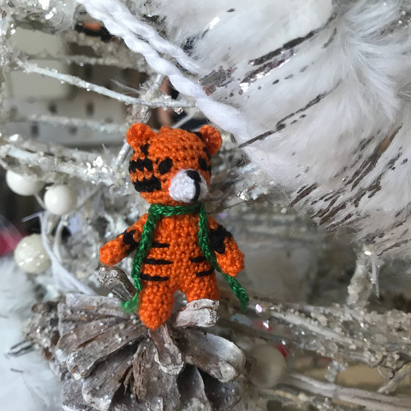 little tiger cub on the Christmas tree