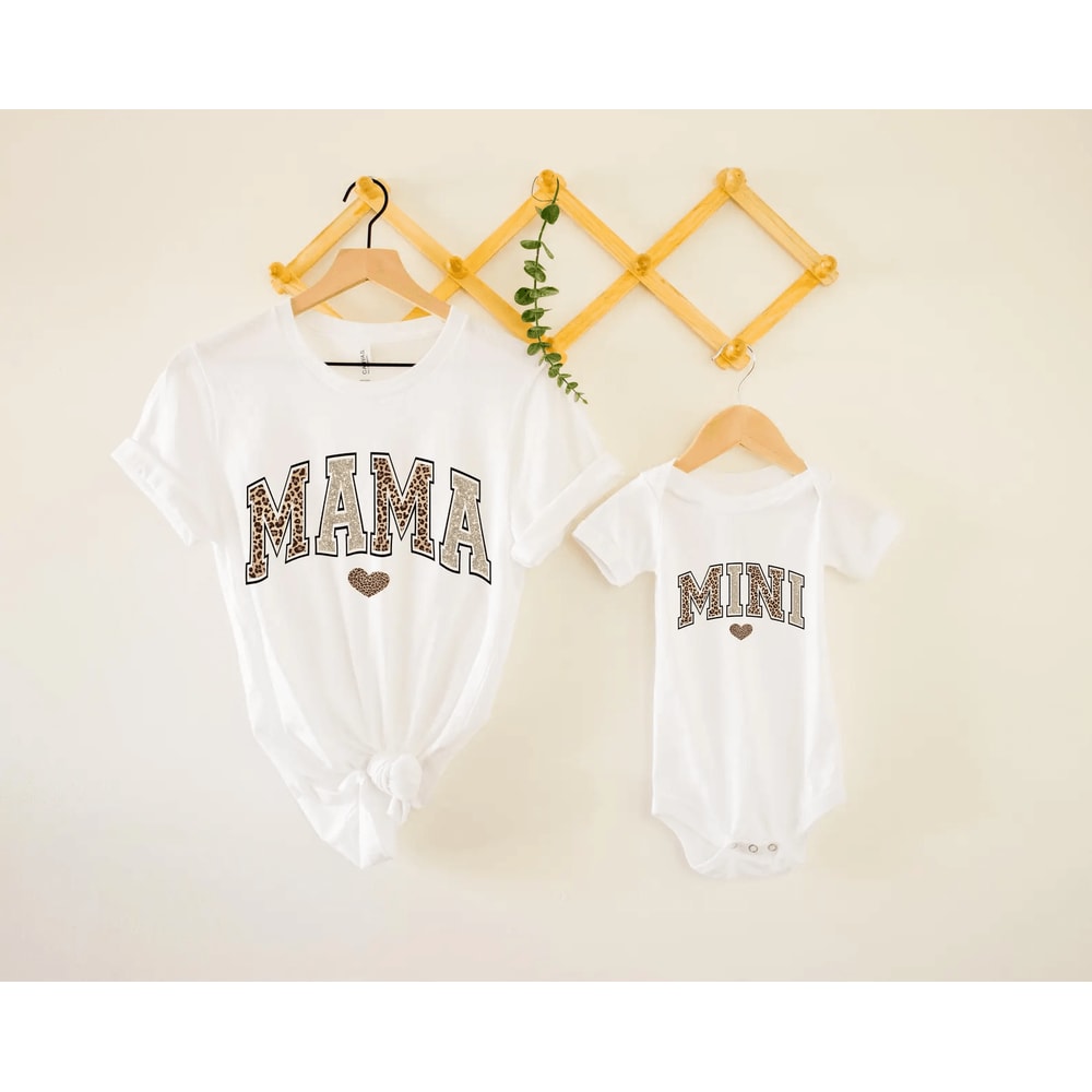 Mama And Mini Matching Gold Leopard Shirts Set 0