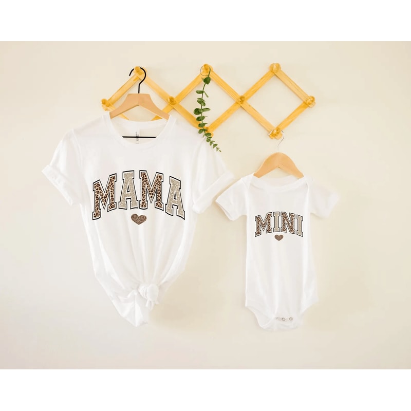 Mama And Mini Matching Gold Leopard Shirts Set 0