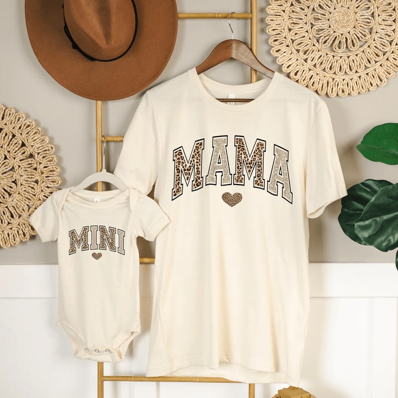 Mama And Mini Matching Gold Leopard Shirts Set 2