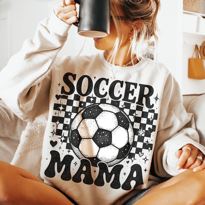 Soccer Mama Shirt Retro Soccer Mom Graphic Tee Gift 3