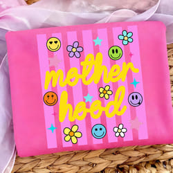 motherhood shirt trendy smiley mom life graphic tee cute gift for mom