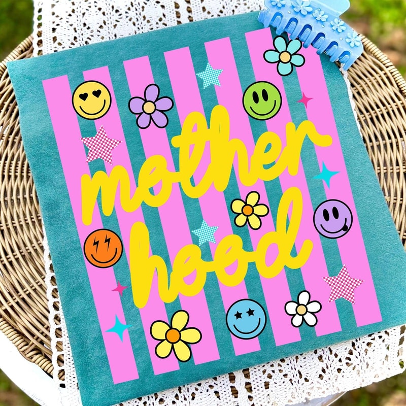 Motherhood Shirt Trendy Smiley Mom Life Graphic Tee Cute Gift For Mom 4