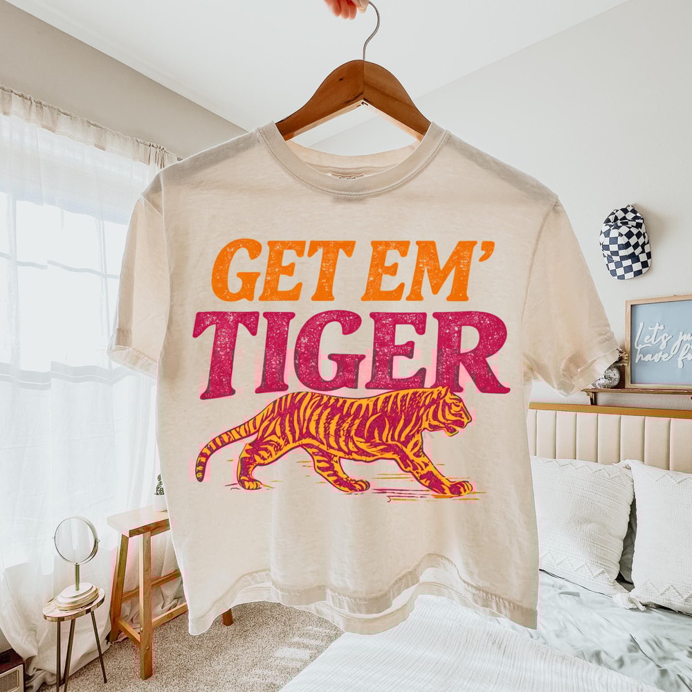 Get Em Tiger PNG Retro Preppy Distressed Design 3