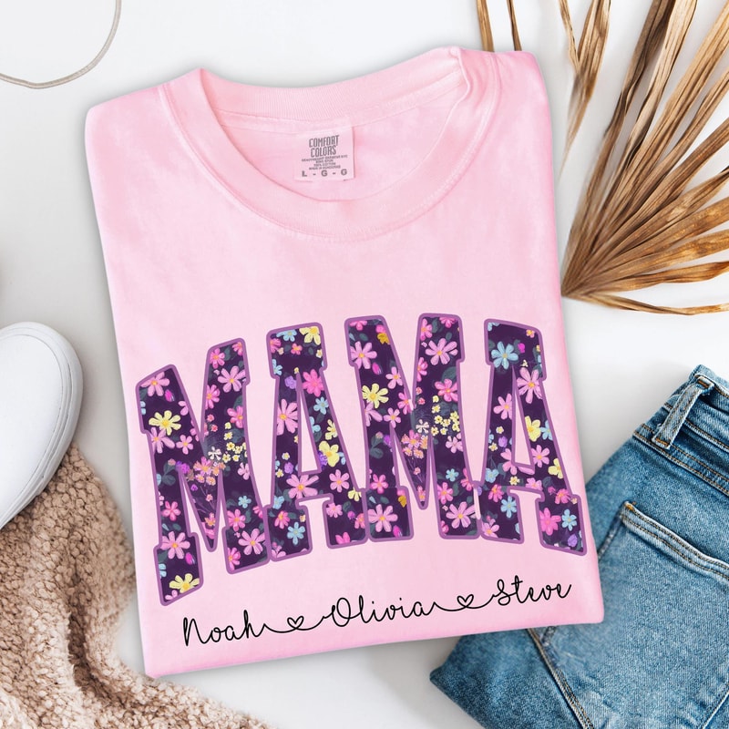 Personalized Mama Floral Print Shirt Custom Mom Name Graphic Tee Cute Everyday TShirt 0