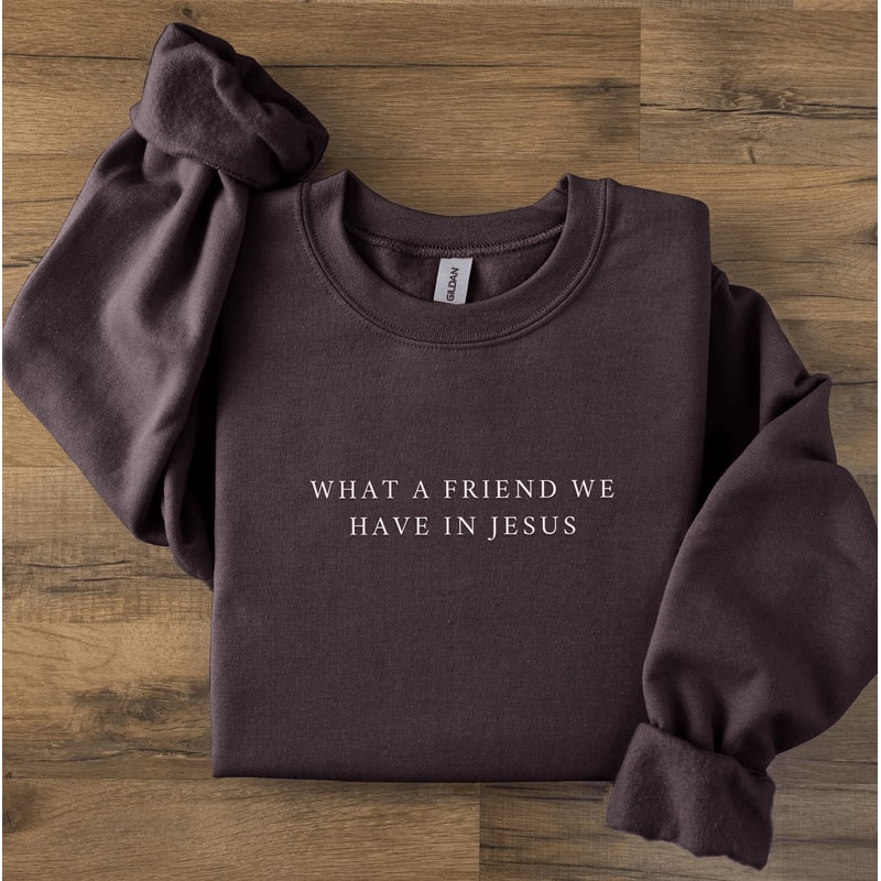 Minimalist Jesus Is King Sweatshirt Christian Faith Crewneck Aesthetic Hoodie 1