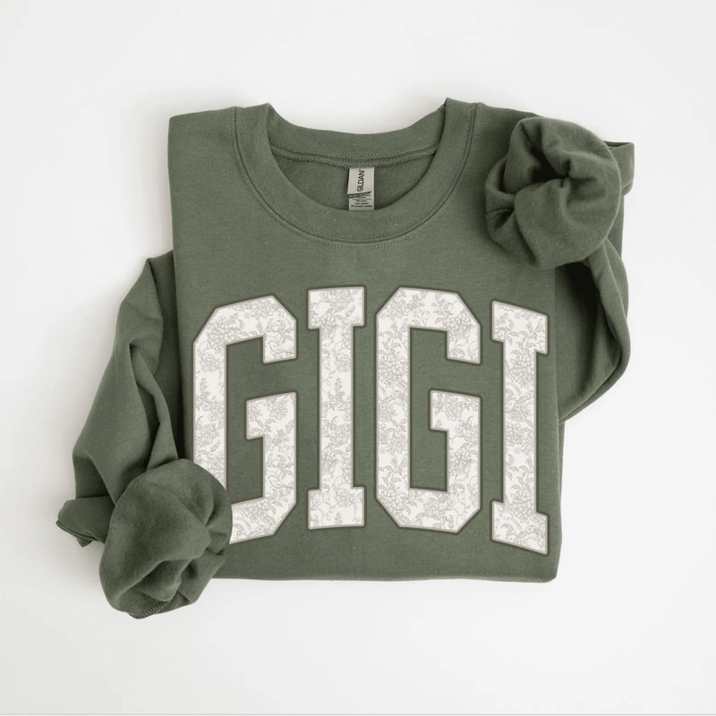 Floral Gigi Sweatshirt Cozy Grandma Crewneck Pregnancy Announcement Gift Gigi Gift 2