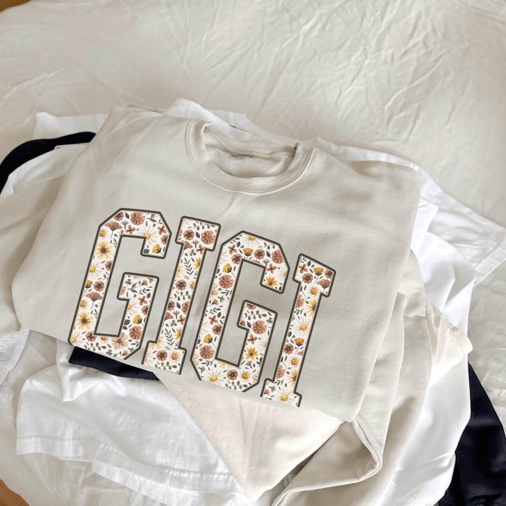 Floral Gigi Sweatshirt Cozy Grandma Crewneck Mothers Day Pregnancy Announcement Gift 2