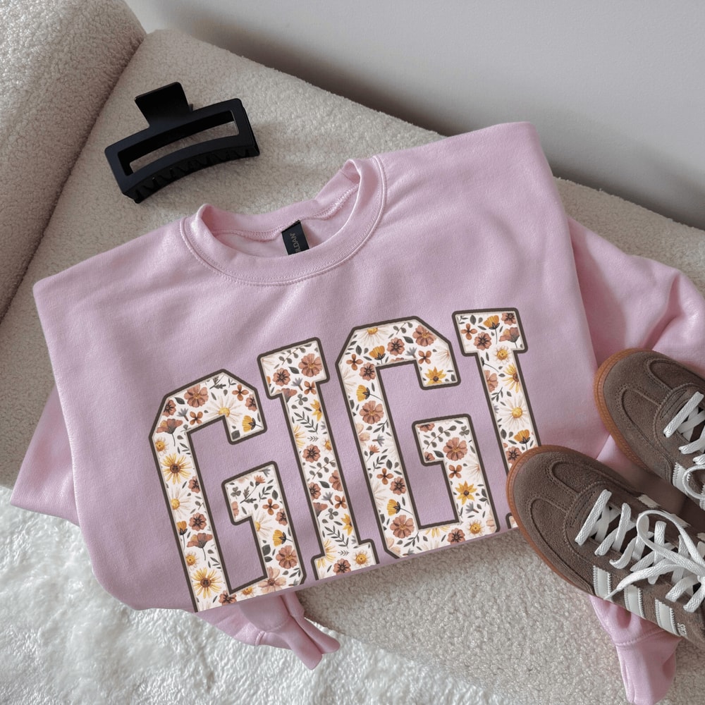 Floral Gigi Sweatshirt Cozy Grandma Crewneck Mothers Day Pregnancy Announcement Gift 3