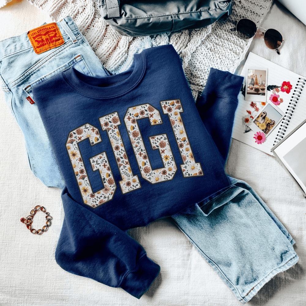 Floral Gigi Sweatshirt Cozy Grandma Crewneck Mothers Day Pregnancy Announcement Gift 4