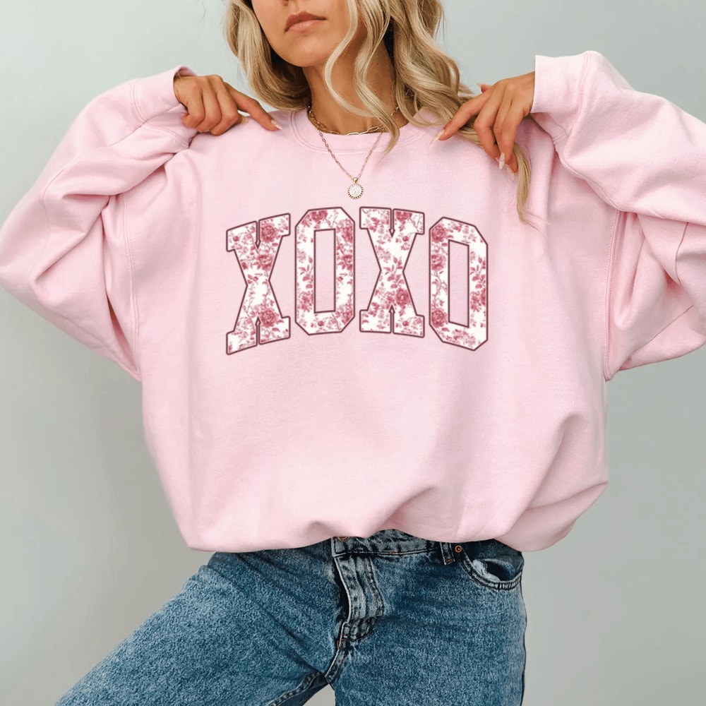 XOXO Valentines Sweatshirt Retro Bow Coquette Toile Crewneck 0