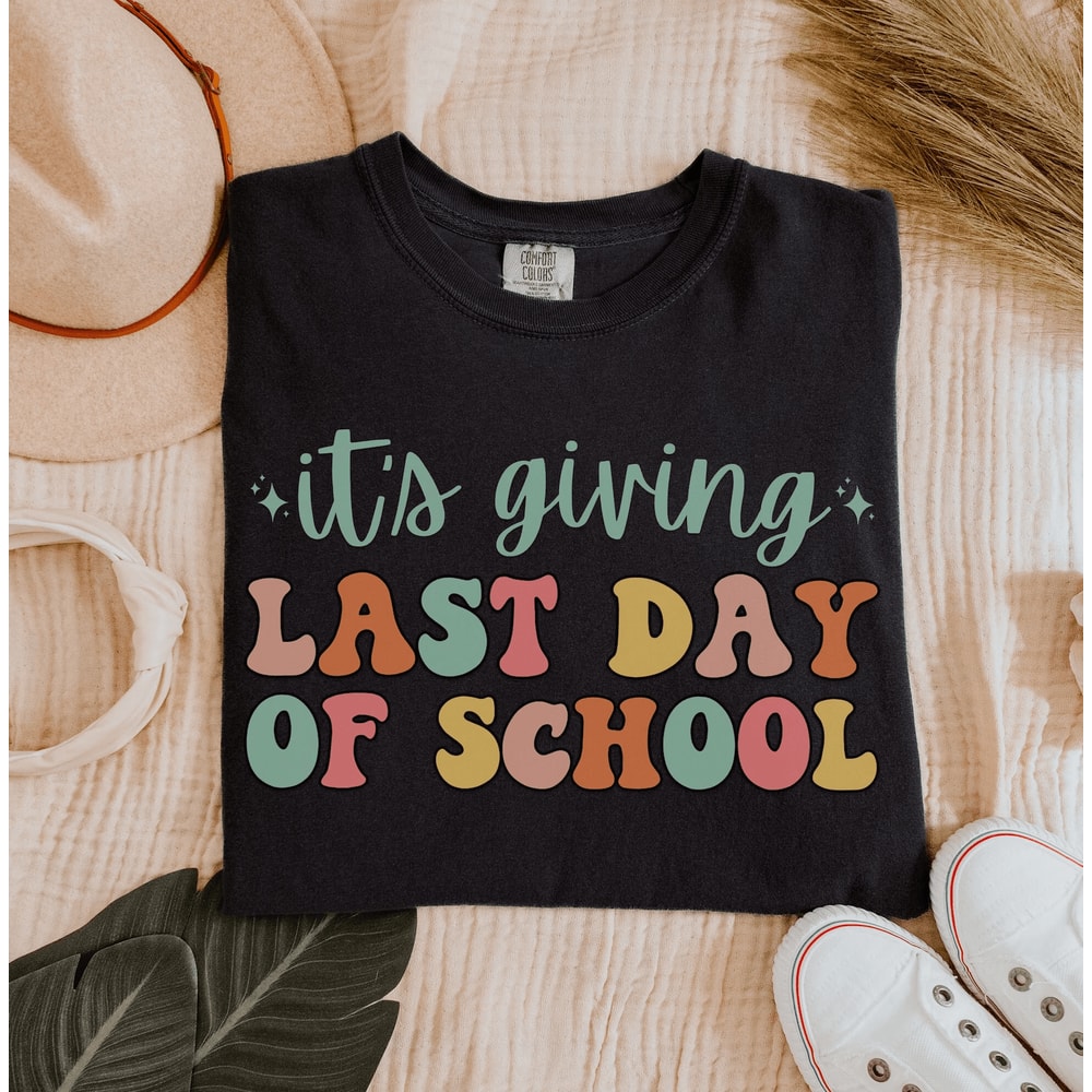 Last Day Of School Teacher Shirt Retro Funny Teacher End Of Year Tee 0
