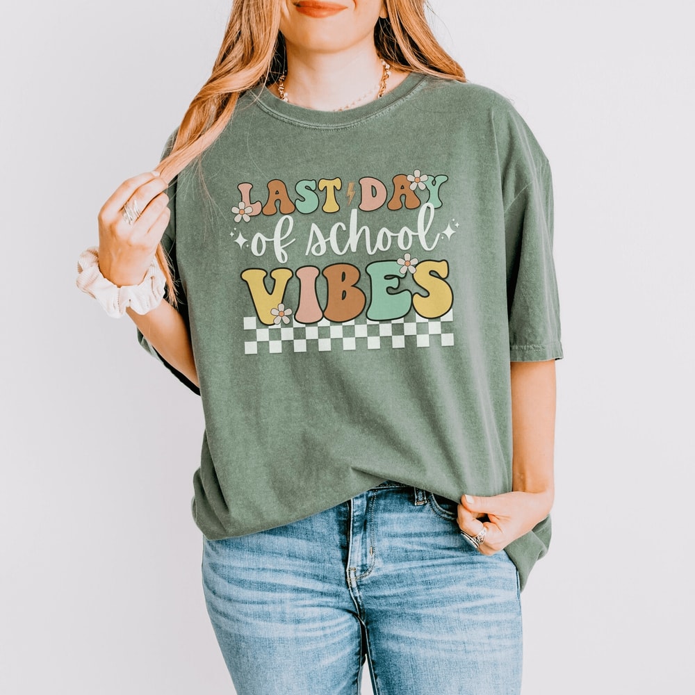 Last Day Of School Retro Teacher Shirt Funny End Of Year Teach Tee Gift 5