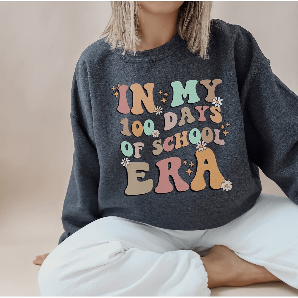 100 Days Of School Sweatshirt Retro 100th Day Teacher Shirt Gift Tee 3