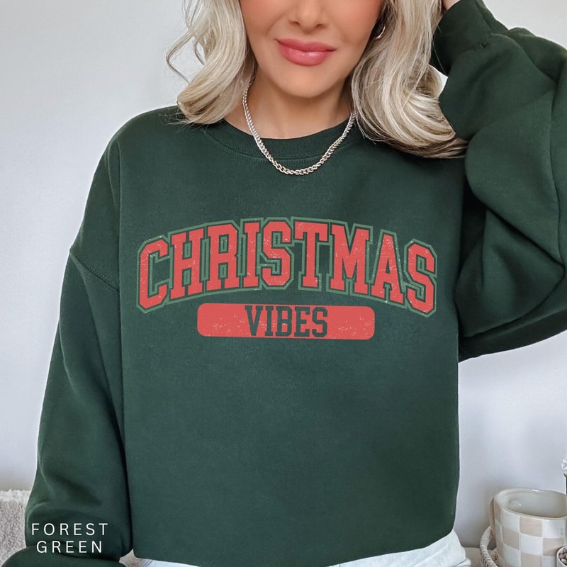 Retro Christmas Vibes Sweatshirt Cute Christmas Sweatshirt Christmas Crewneck Holiday Sweater Chris 3