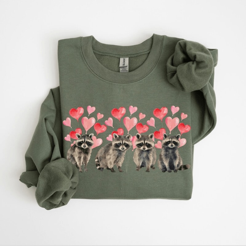 Funny Raccoon Valentine Sweatshirt For Women Heart Lover Crewneck Cute Casual Pullover 1