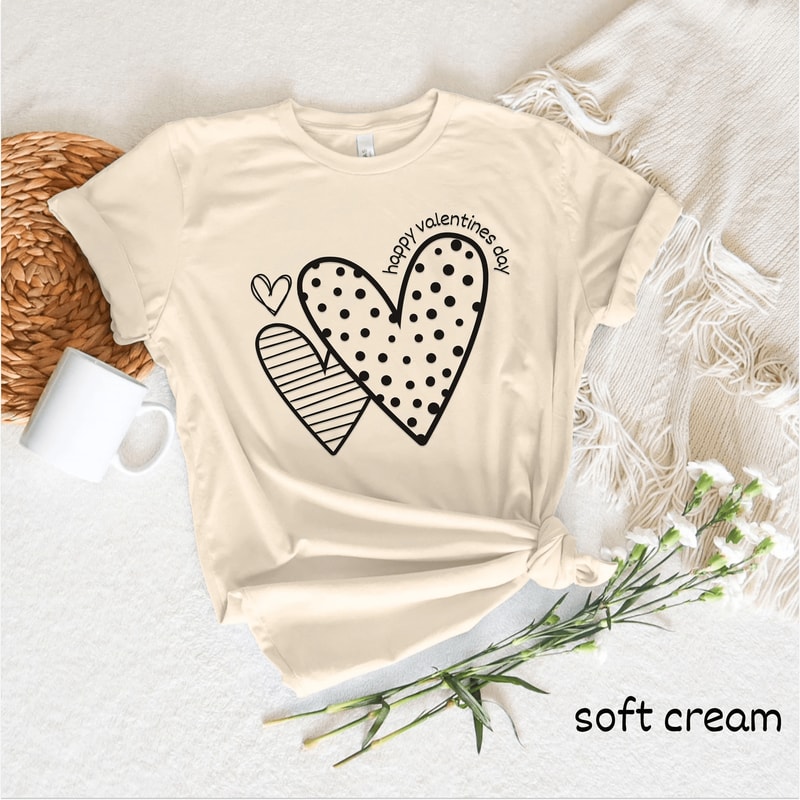 Valentines Day Love Tee For Women Doodle Heart Graphic Shirt Cute Casual Valentine Top 2