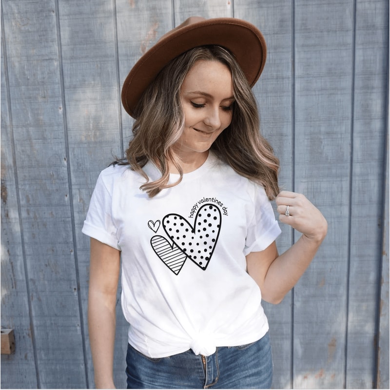 Valentines Day Love Tee For Women Doodle Heart Graphic Shirt Cute Casual Valentine Top 3