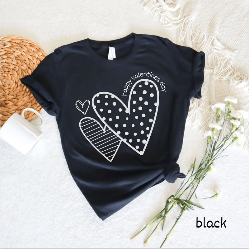 Valentines Day Love Tee For Women Doodle Heart Graphic Shirt Cute Casual Valentine Top 4