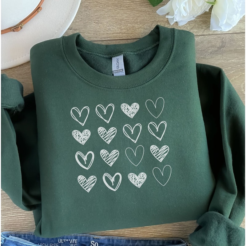 Womens Valentines Heart Sweatshirt Cute Love Crewneck Pullover Teacher Valentine Shirt 2