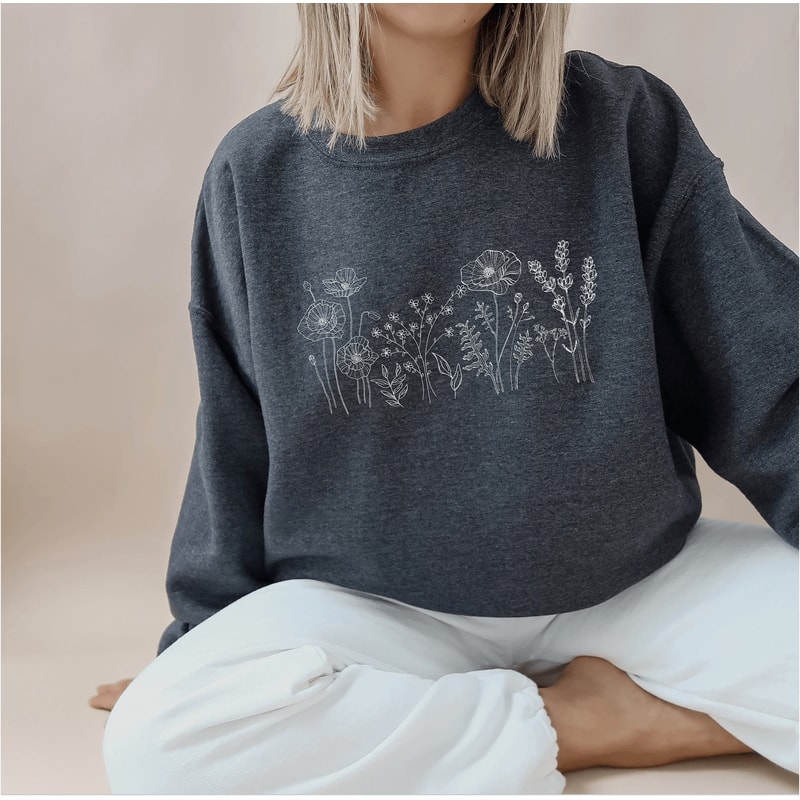 Wildflower Botanical Sweatshirt For Women Nature Lover Plant Crewneck Floral Gift Pullover 3