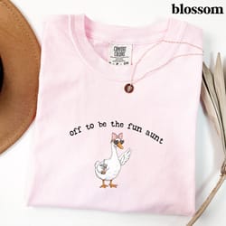 funny aunt goose comfort colors t-shirt gift for aunt, aunt gift, pregnancy announcement for sister, future aunt tee, of