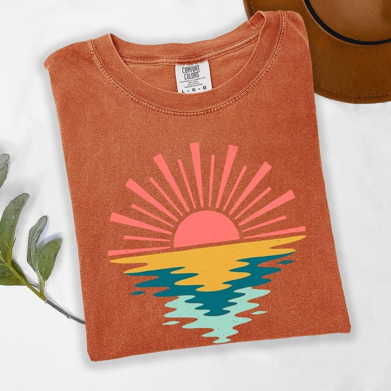 Comfort Colors Sunset Beach Shirt Retro Ocean Sunrise Tee Vintage Summer Graphic T Vacation T Cute 0