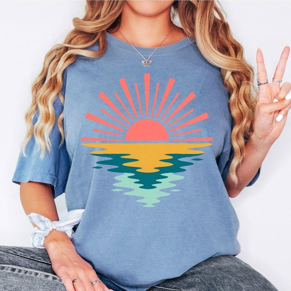 Comfort Colors Sunset Beach Shirt Retro Ocean Sunrise Tee Vintage Summer Graphic T Vacation T Cute 3