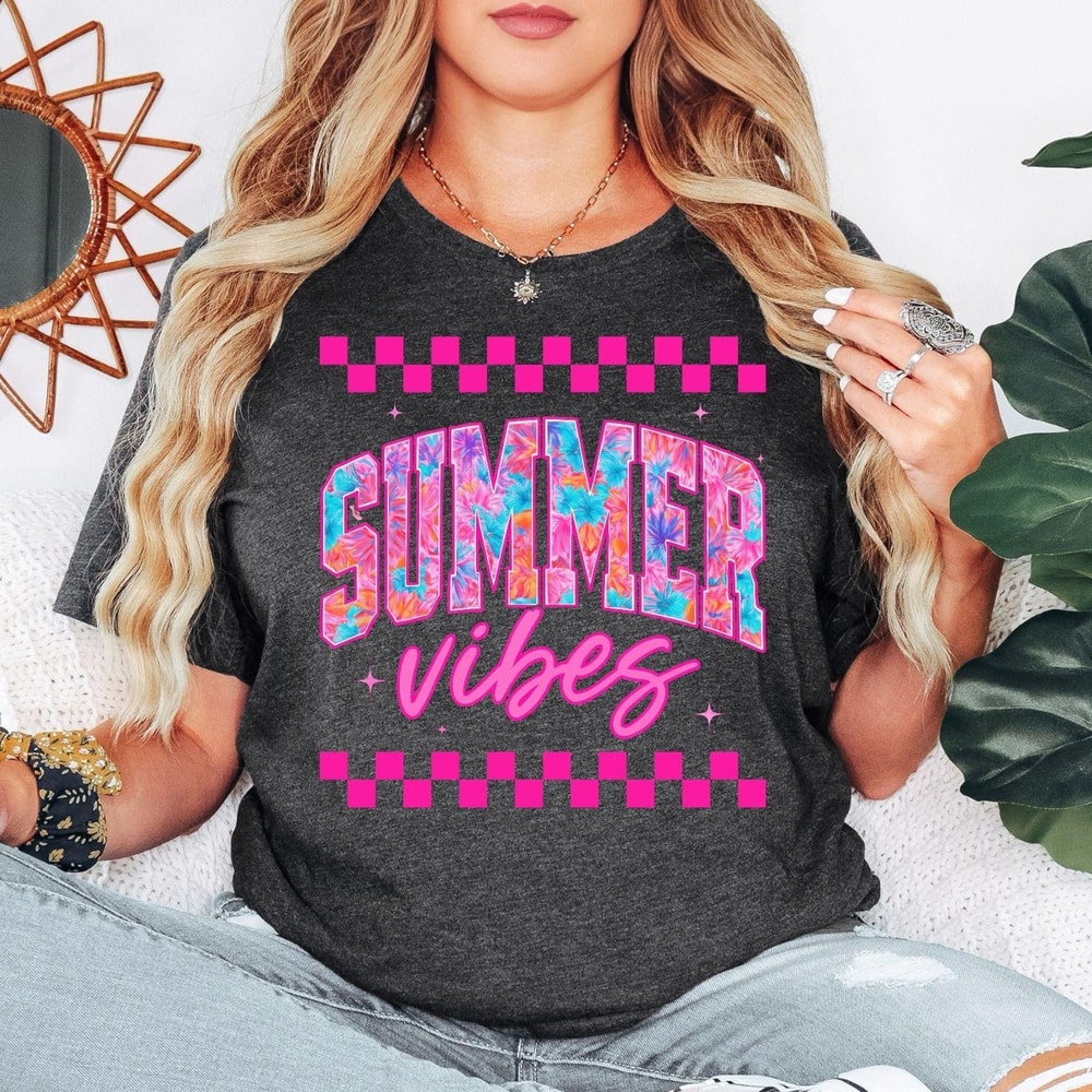 Summer Vibes Shirt Retro Beach Vacation Graphic Tee Cute Aesthetic Summer Top For Women 2
