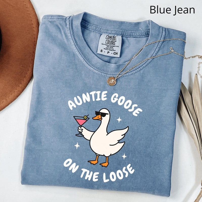 Auntie Goose On The Loose Shirt Funny Goose Aunt Silly Goose Tee Baby Reveal Gift 3