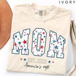 couples 4th of july pregnancy announcement shirt patriotic mom and dad est 2026 tee