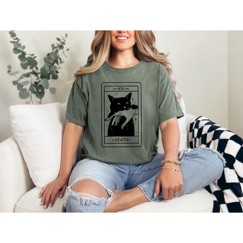 Black Cat Tarot Card Shirt Gothic Halloween Tee Witchy Cat Graphic T Shirt Spooky Season Alternativ 0