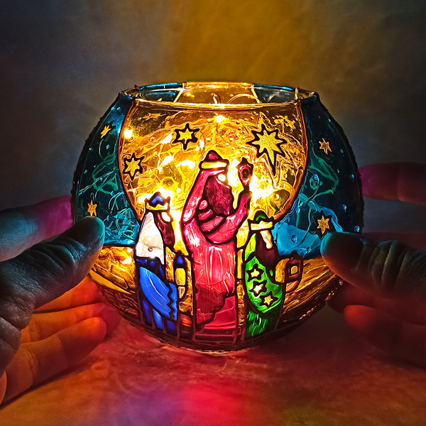 nativity-christmas-candle-holder-03.jpg