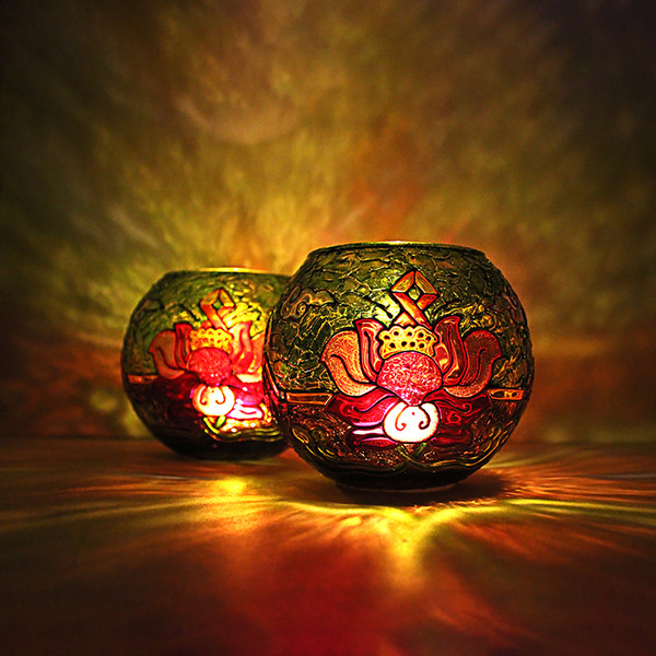 japanese-lotus-candle-holder-11.jpg