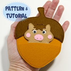 Boar in Acorn house, PDF Pattern and Tutorial, SVG file