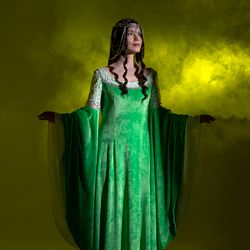 Elven green dress - Arwen Coronation Cosplay Costume - Made to order