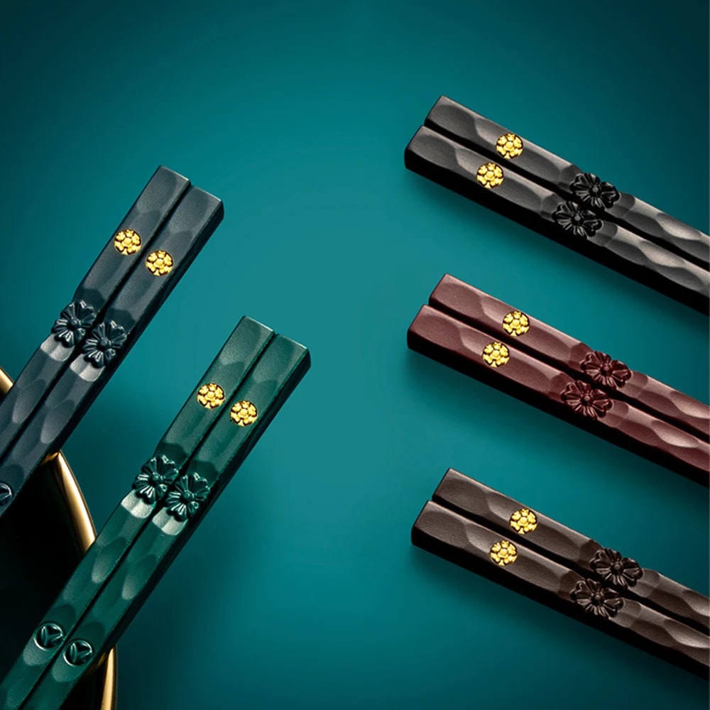 Food Grade Bamboo Shape Reusable Chinese Chopsticks Alloy Sushi Sticks Non Slip Dishwasher Safe